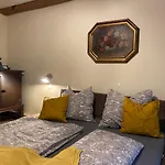 Helene Im Einzeldenkmal - Lange Gasse 29 *