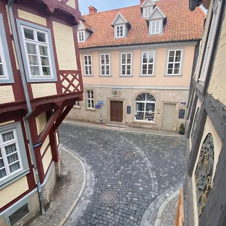 Helene Im Einzeldenkmal - Lange Gasse 29